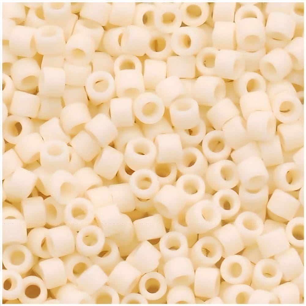 DB762 Miyuki Delica Seed Beads 11/0 Matte Rich Cream 7GM